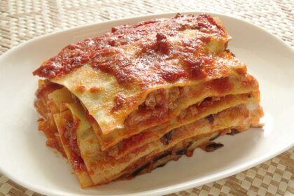lasagna alla siciliana con melanzane e carne macinata
