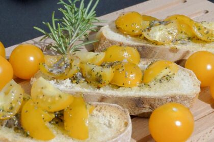 Bruschetta con pomodorini gialli