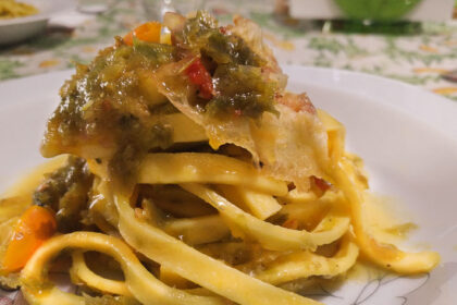 pasta alle alghe e pancetta