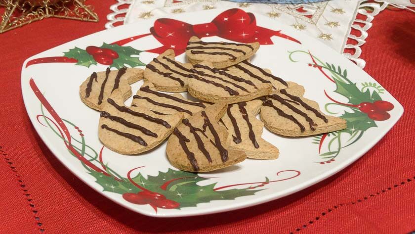 biscotti di natale speziati zenzero e cannella ricetta