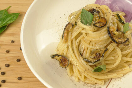 spaghetti alla nerano zucchine e provolone