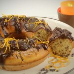 Ciambellone soffice all'arancia e cioccolato
