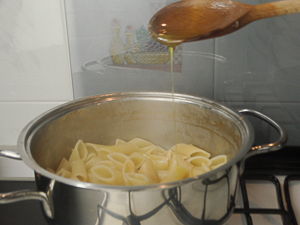 aggiungere olio alla pasta
