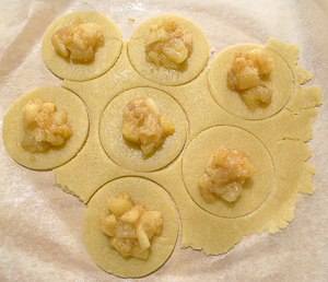 preparazione bocconotti alle mele