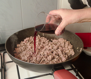 ragù sfumato con il vino