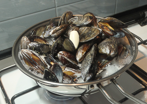 apertura cozze in padella