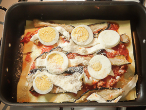 costruzione lasagna di melanzane