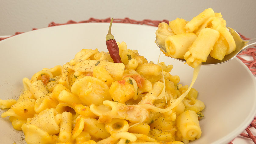 pasta patate e provola ricetta