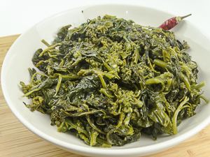 broccoli di rapa o friarielli saltati in padella