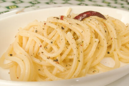 spaghetti aglio olio e peperoncino cremosi