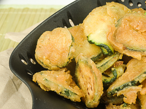 zucchine fritte croccanti e dorate in pastella