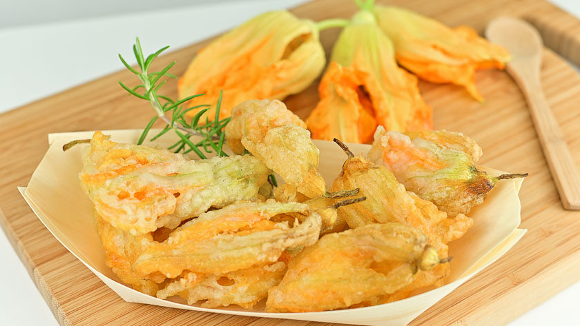 fiori di zucca fritti in pastella senza lievito e uova