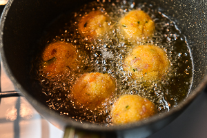 friggere le polpette di zucca