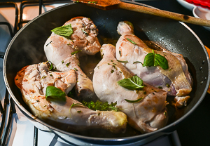 coscette di pollo rosolate in padella