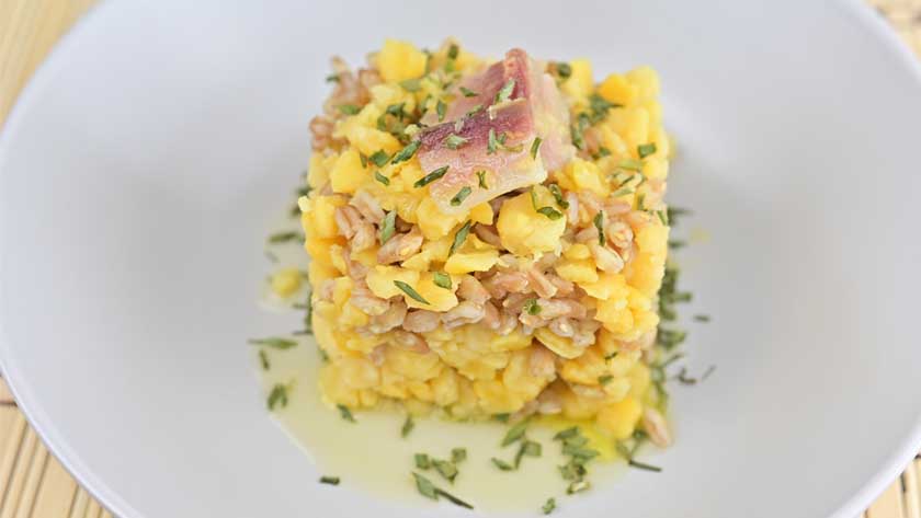 Insalata di cicerchie e farro