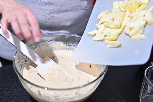 aggiungere scamorza all'impasto