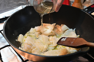 rosolare baccalà con il vino