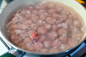 sbollentare le polpette