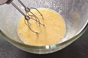 miscelare stevia e uova