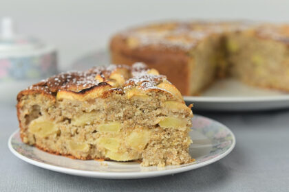 Torta di mele con farina integrale e senza zucchero