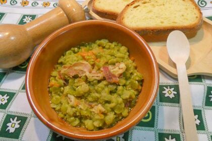 zuppa di piselli secchi spezzati