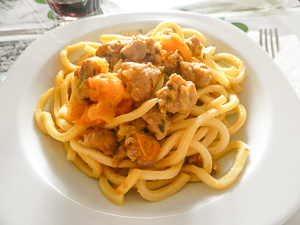 Ricetta pasta con pomodorini gialli e salsiccia