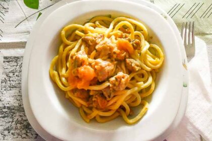 Ricetta Pasta con salsiccia e pomodorini gialli