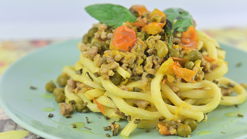 Ricetta passo-passo: Scialatielli con ragù di pomodorini gialli