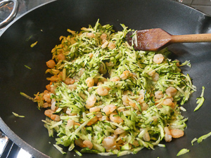 zucchine e gamberetti in padella