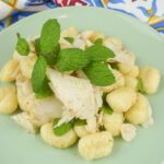 Gnocchi con baccalà e mentuccia