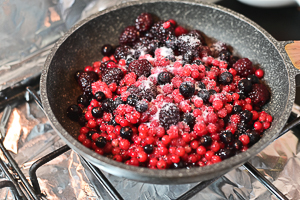 cuocere frutti di bosco per la crostata