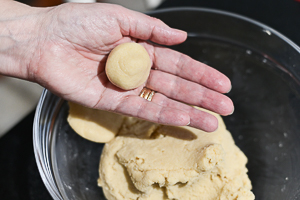 palline di impasto per biscotti morbidi