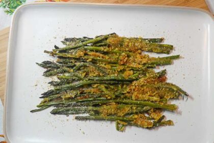 Asparagi in padella gratinati e croccanti