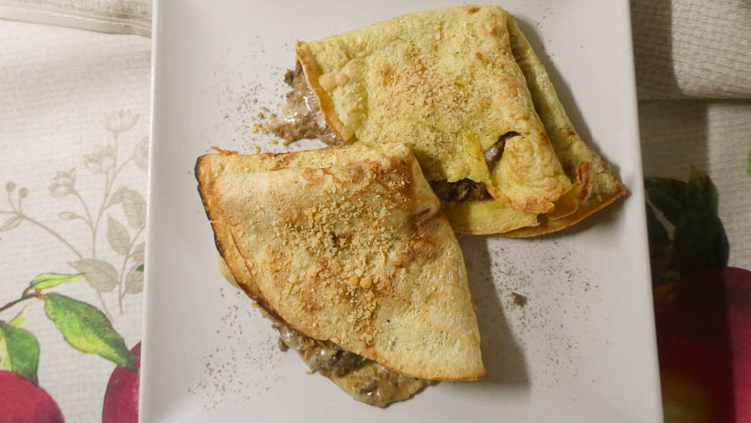 Crepe salate ripiene con crema di lenticchie