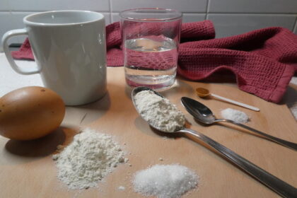 Pesare senza bilancia farina, zucchero, olio...