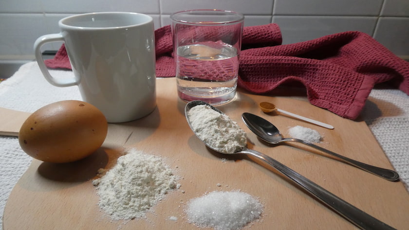 Pesare senza bilancia farina, zucchero, olio...
