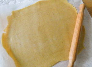 stendere pasta frolla biscotti