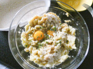 impasto lenticchie con patate e uova
