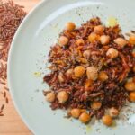 Riso rosso integrale con ceci e carote (ricetta light)
