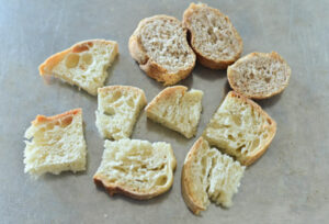 crostini di pane al forno