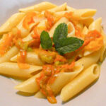 Ricetta pasta ai fiori di zucca e pomodorini gialli