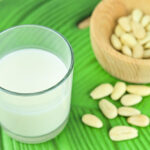 ricetta latte di mandorla senza zucchero fatto in casa