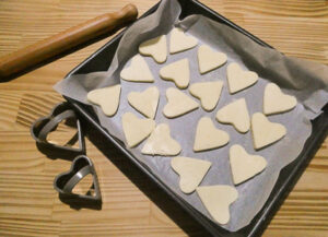 cuocere in forno i biscotti a forma di cuore