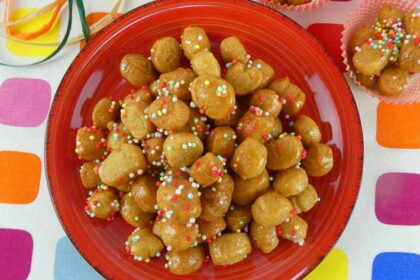 Struffoli con stevia e sciroppo d'agave