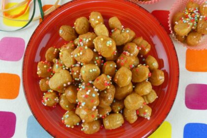 Struffoli con stevia e sciroppo d'agave