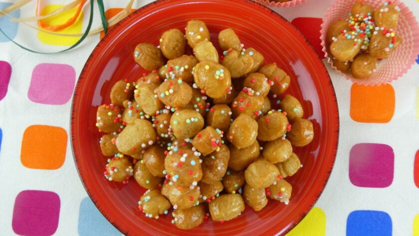 Struffoli con stevia e sciroppo d'agave