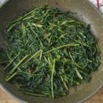 Cicoria ripassata in padella – Ricetta romana facile e saporita