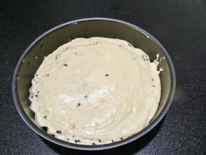 Torta pronta per essere infornata