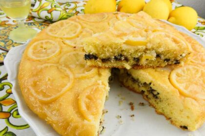 Torta rovesciata al limone e cioccolato – Ricetta soffice e golosa