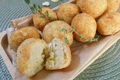 Polpette di fave secche decorticate